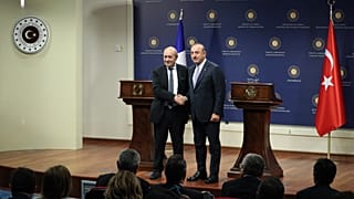 Çavuşoğlu ve Le Drian