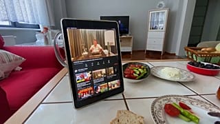 Komoly rajongótáborra tett szert egy elítélt török maffiózó kormánykritikus YouTube-csatornája