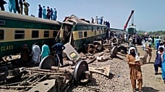 Schweres Zugunglück in Pakistan