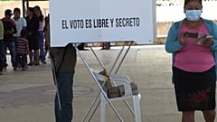 Partei der Regierung verliert eigene Mehrheit 