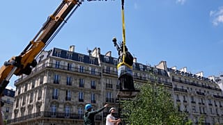 Kleine Freiheitsstatue wird in die USA verfrachtet