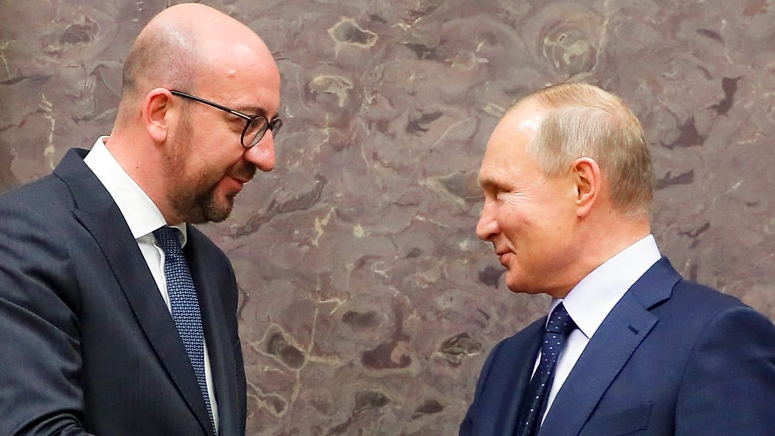 AB Konseyi Başkanı Charles Michel ve Rusya Devlet Başkanı Vladimir Putin (Arşiv, 2018)