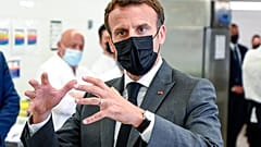 Macron foi esbofeteado depois de visitar um liceu de hotelaria