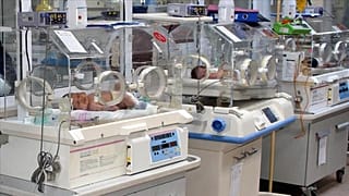 Güney Afrkalı kadın tek seferde 10 çocuk doğurdu