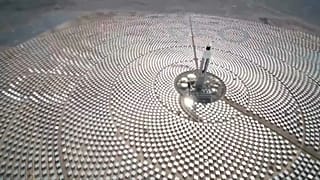 Detalle de la planta termosolar Cerro Dominador inaugurada en Chile