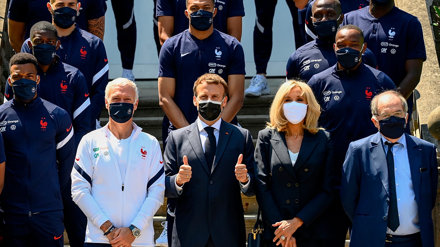 Emmanuel Macron au centre d'entraînement de l'équipe de France de football, Clairefontaine (région parisienne), le 10/06/2021