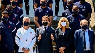 Emmanuel Macron au centre d'entraînement de l'équipe de France de football, Clairefontaine (région parisienne), le 10/06/2021