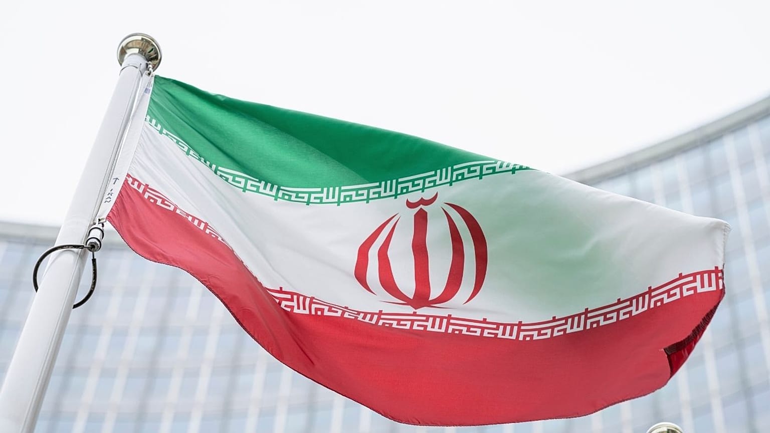 عکس تزئینی است