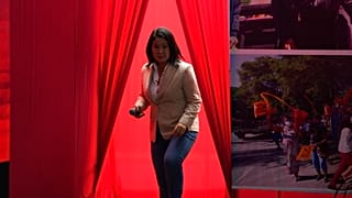 Keiko Fujimori se dispone a dar una rueda de prensa tras la petición del fiscal de que sea encarcelada de forma preventiva