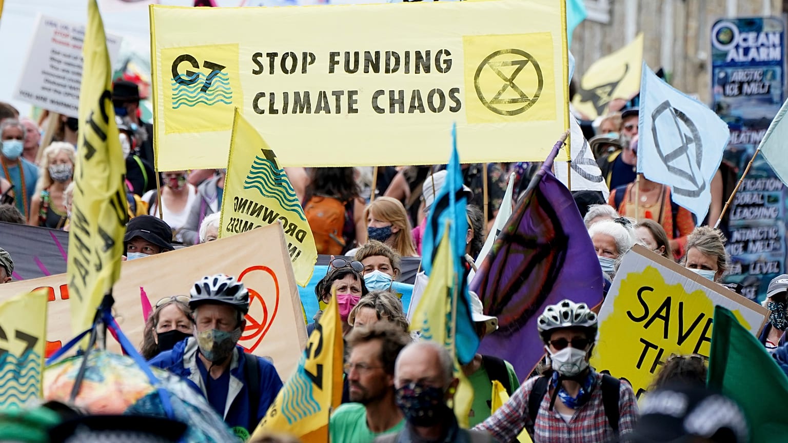 Extinction Rebellion protagoniza las protestas contra el G7