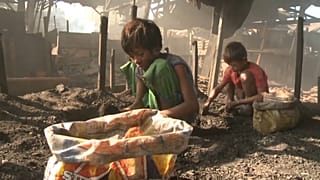 Lavoro minorile, una piaga per 160 milioni di bambini nel mondo