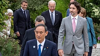 يصل الرئيس الأمريكي جو بايدن وزعماء مجموعة السبعة للحصول للالتقاط صورة فوتوغرافية خلال حفل استقبال في خليج كاربيس، كورنوال، غرب إنجلترا، 11 يونيو 2021