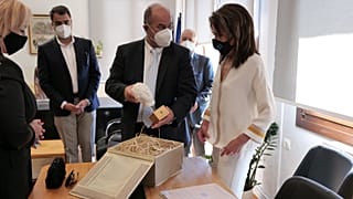 Η Γιάννα Αγγελοπούλου και ο δήμαρχος Δίου - Ολύμπου, Βαγγέλης Γερολιόλιος