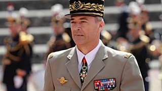 Le général Thierry Burkhard va succéder au général Lecointre à la tête des armées françaises