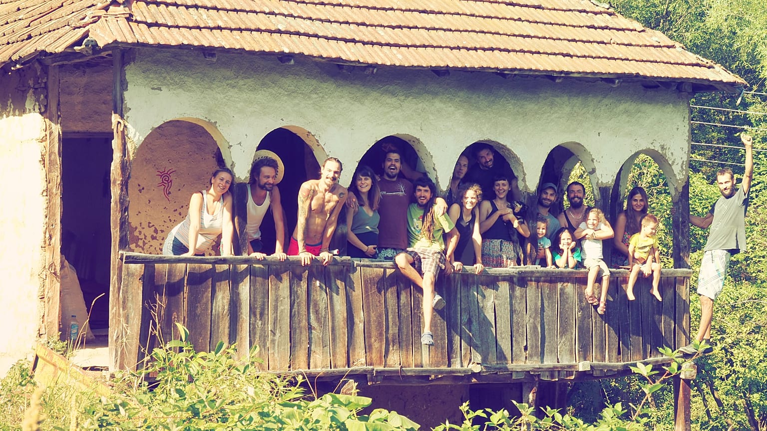 La famille "Walking by the Earth"