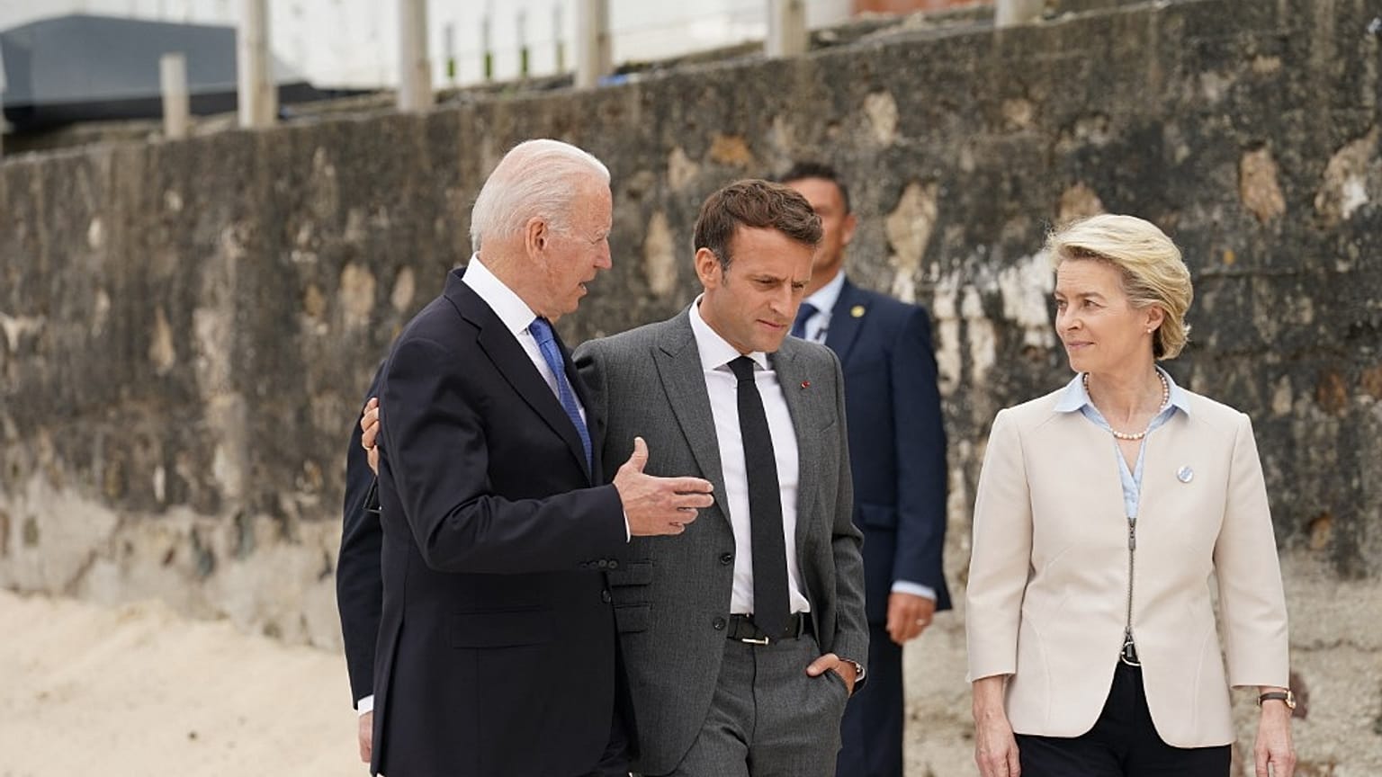 Accord entre l'UE et les Etats-Unis pour résoudre le conflit Airbus-Boeing