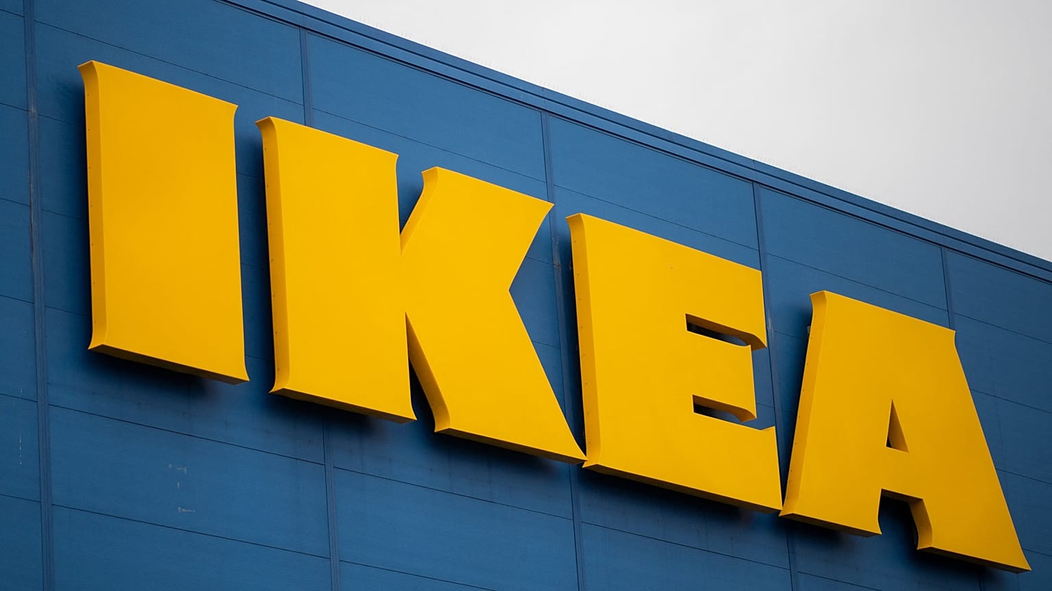IKEA'ya 'çalışanlarına karşı casusluk suçundan' 1 milyon euro ceza