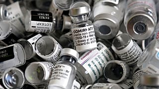 Kiürült Pfizer-vakcinák a németországi Ebersbergben