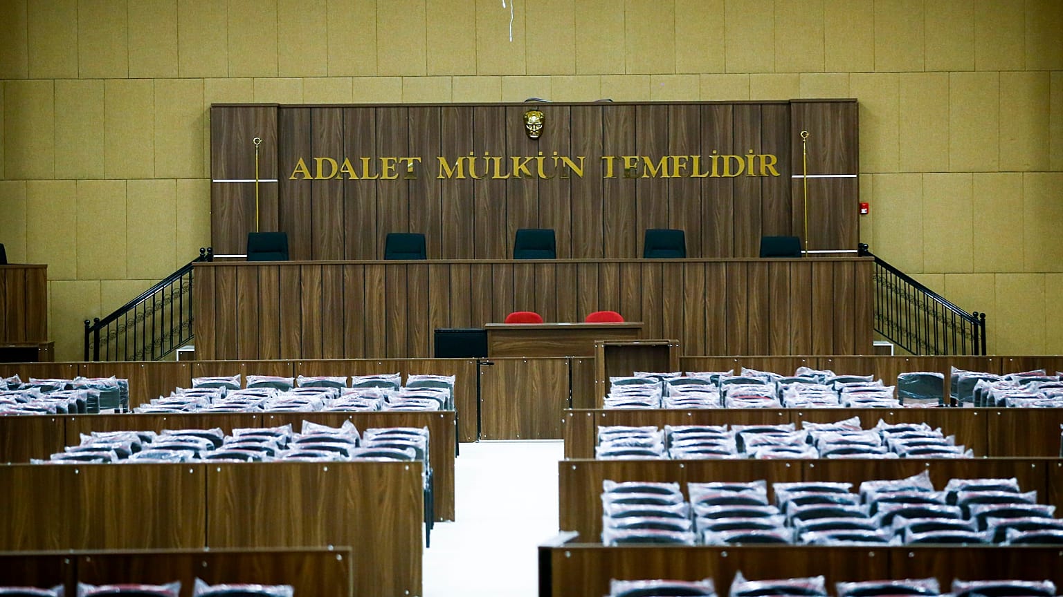Mahkeme salonu