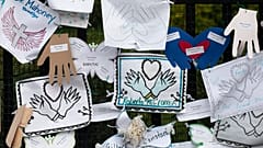 Covid-19 : les Etats-Unis franchissent la barre des 600 000 morts, mais le rythme des décès a chuté