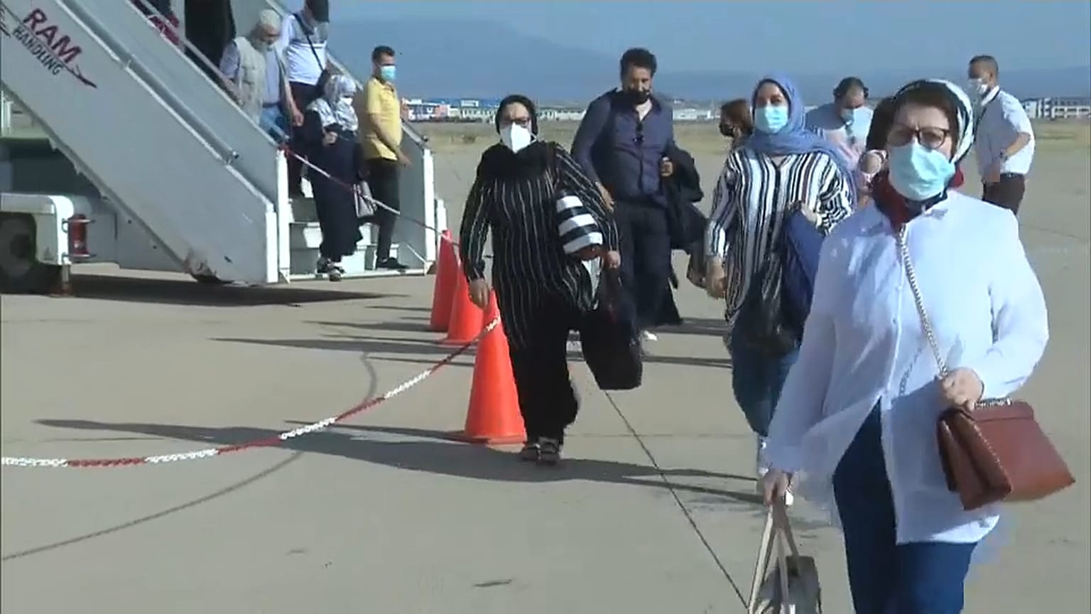 هبوط المسافرين في مطار وجدة أجدان