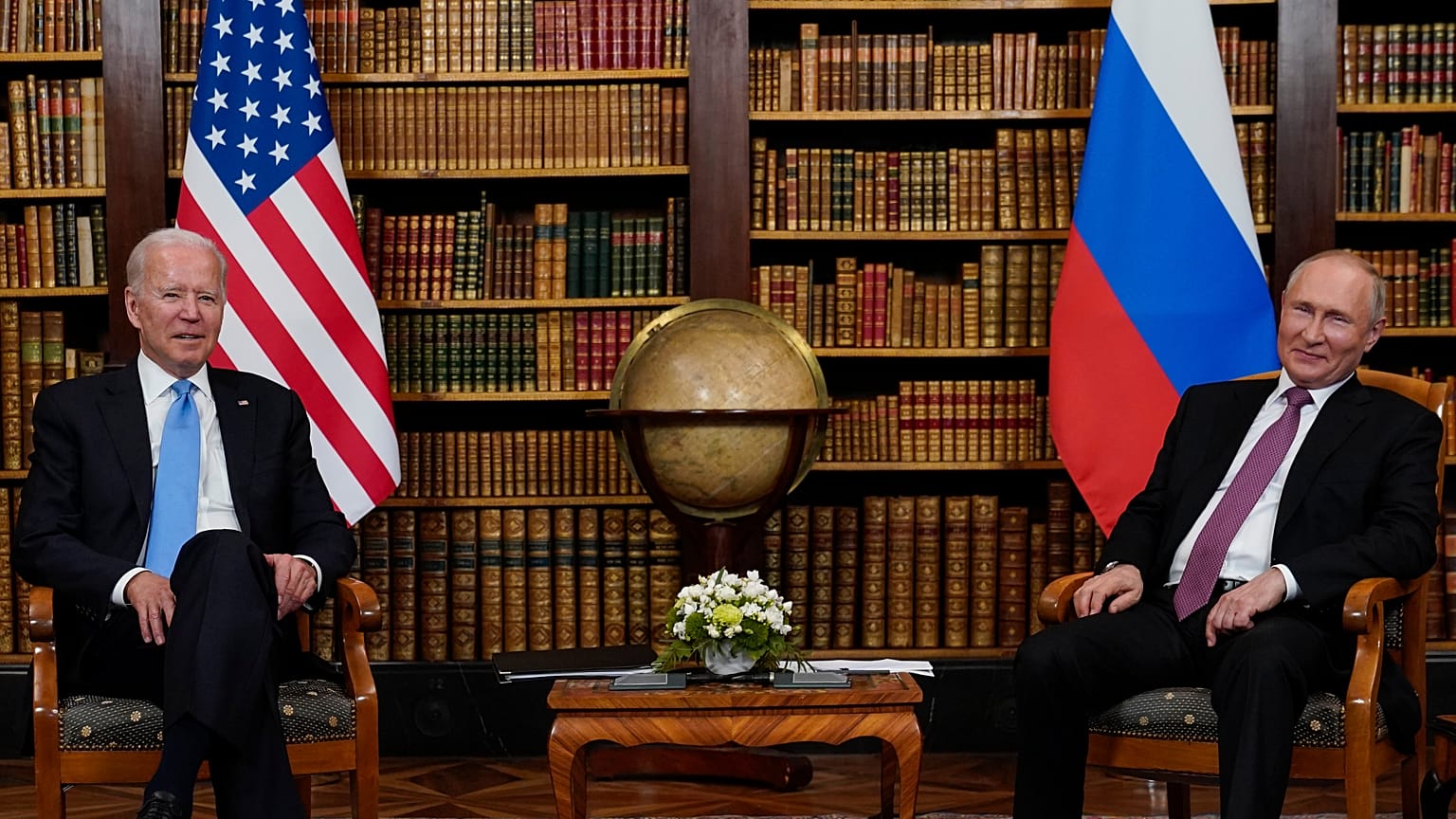 Biden e Putin numa cimeira "cordial"