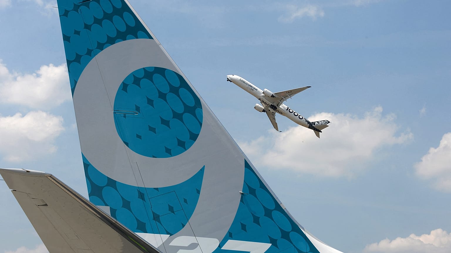 Airbus A350 -1000 