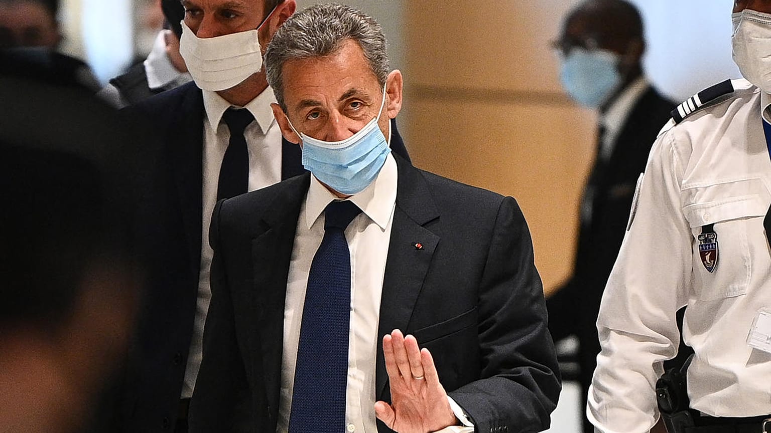 Eski Fransa Cumhurbaşkanı Nicolas Sarkozy