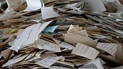 A Stasi levéltárában rengeteg széttépett dokumentumot találtak