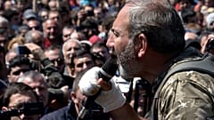 A photo taken on April 17, 2018 shows opposition leader Nikol Pashinyan speaking during an opposition rally in central Yerevan