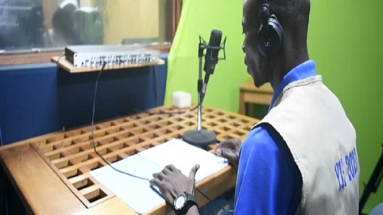 La radio dei rifugiati in Camerun