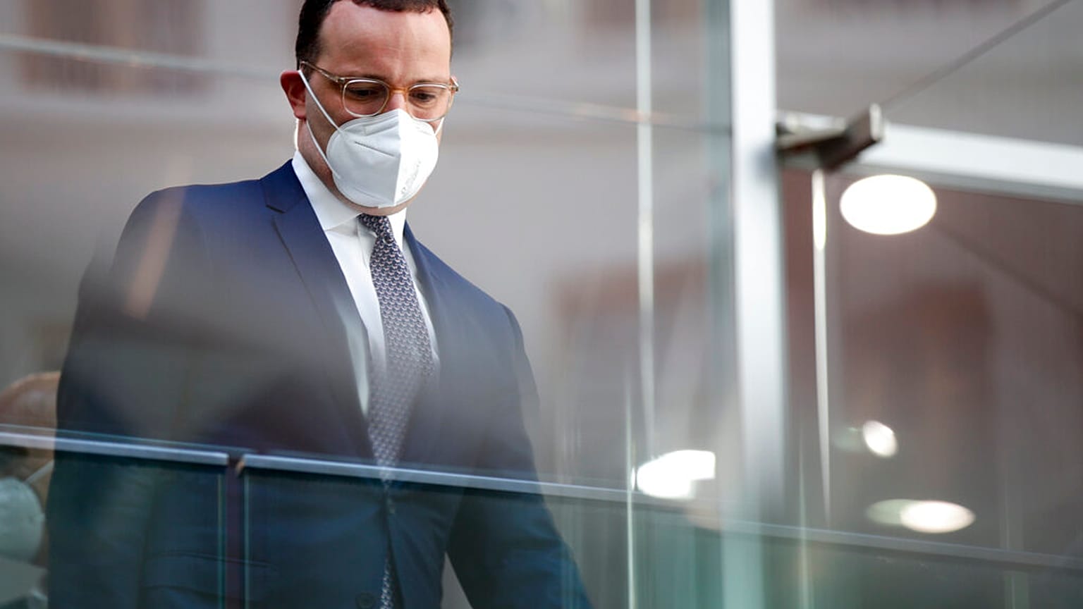 Csökkennek a járványügyi adatok, de fő az óvatosság Németországban