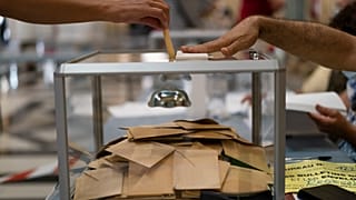 Regionalwahlen in Frankreich: Konservative triumphieren
