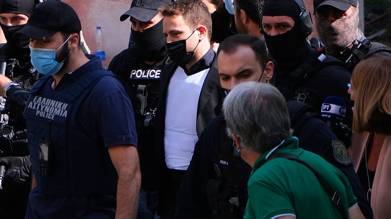 Στον ανακριτή απολογείται την Τρίτη ο Μπάμπης Αναγνωστόπουλος, που ομολόγησε ότι δολοφόνησε τη σύζυγό του