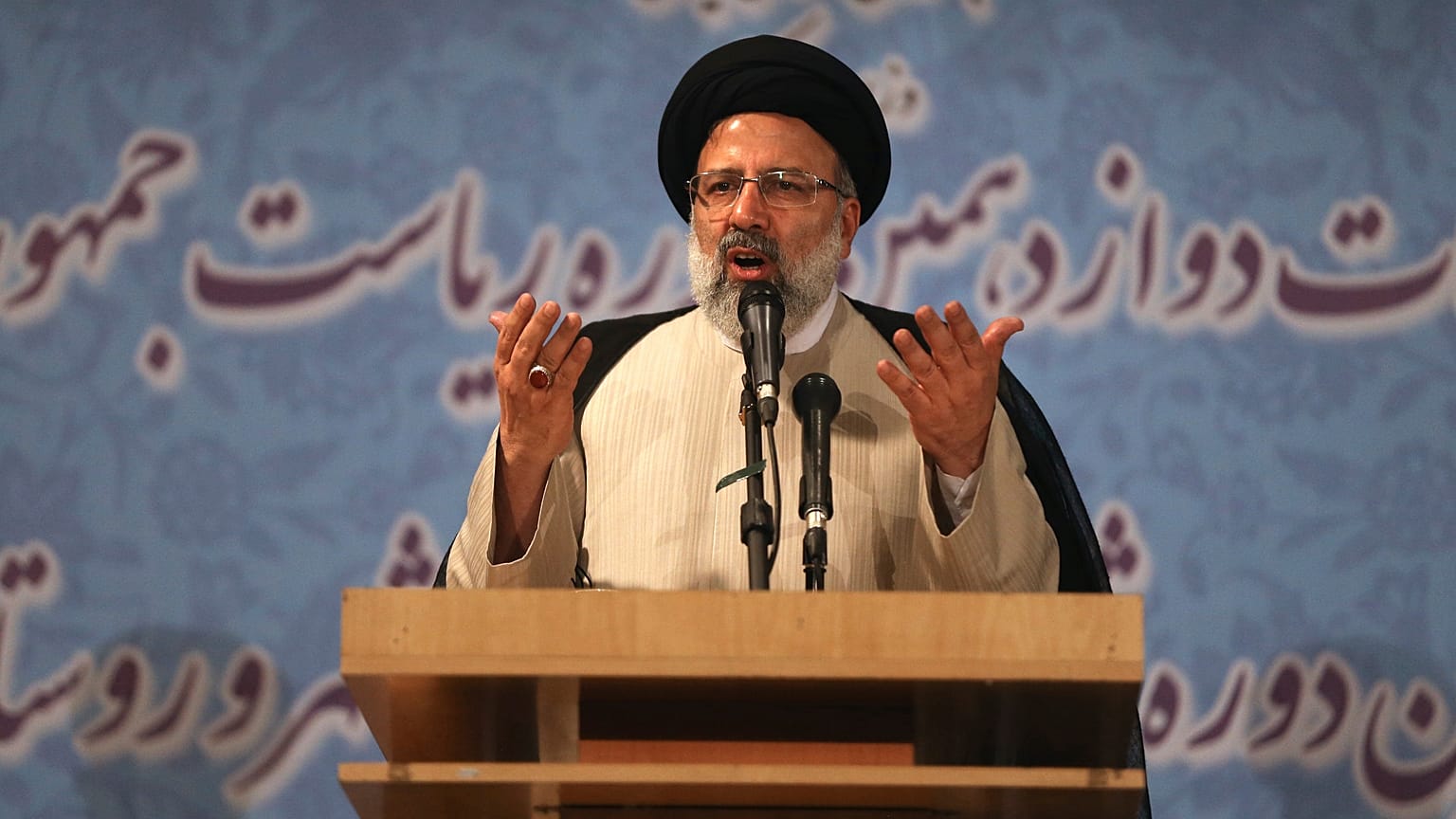 الرئيس الإيراني إبراهيم رئيسي 