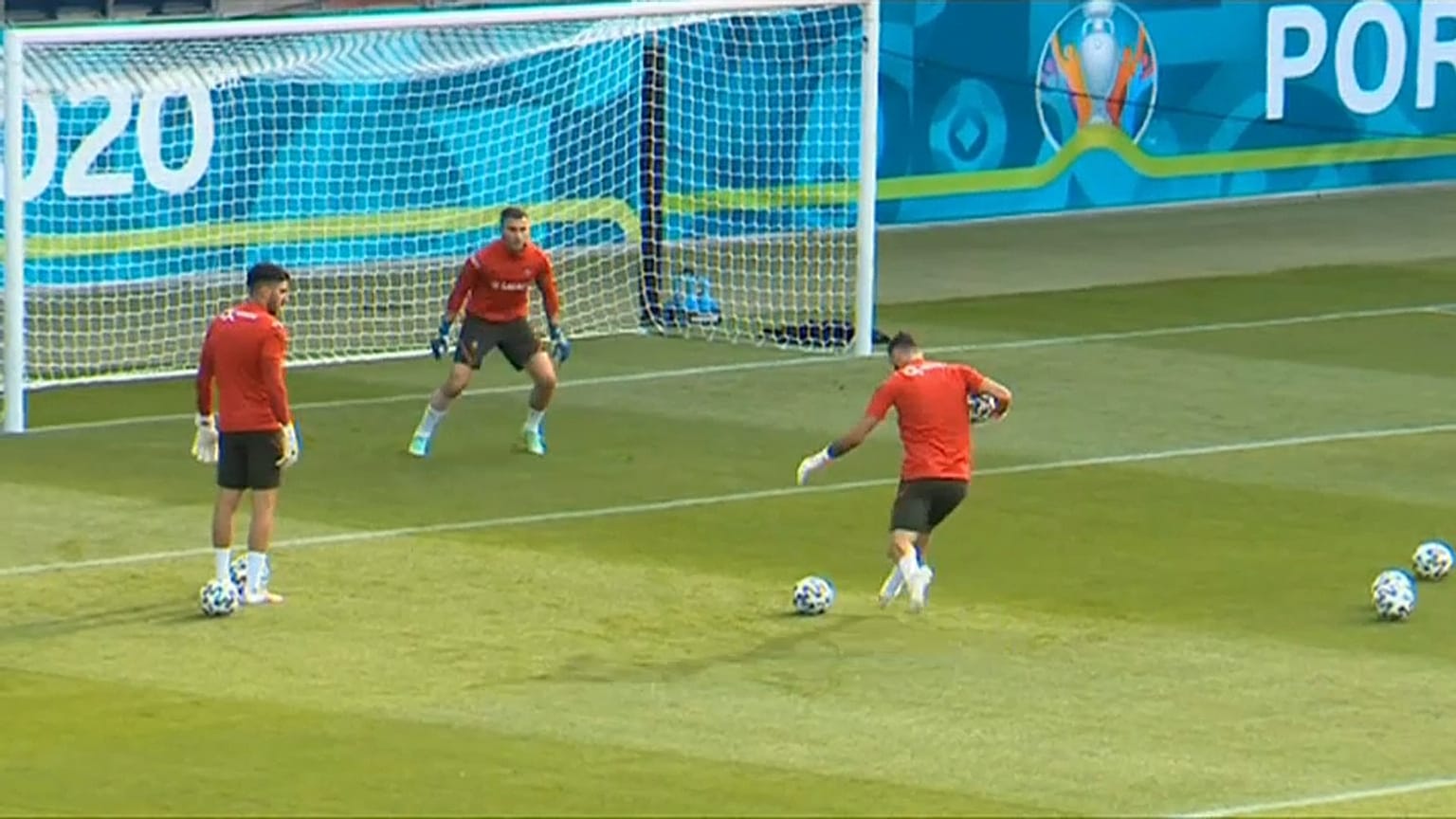 Les Portugais s'entraînent avant le match décisif contre la France
