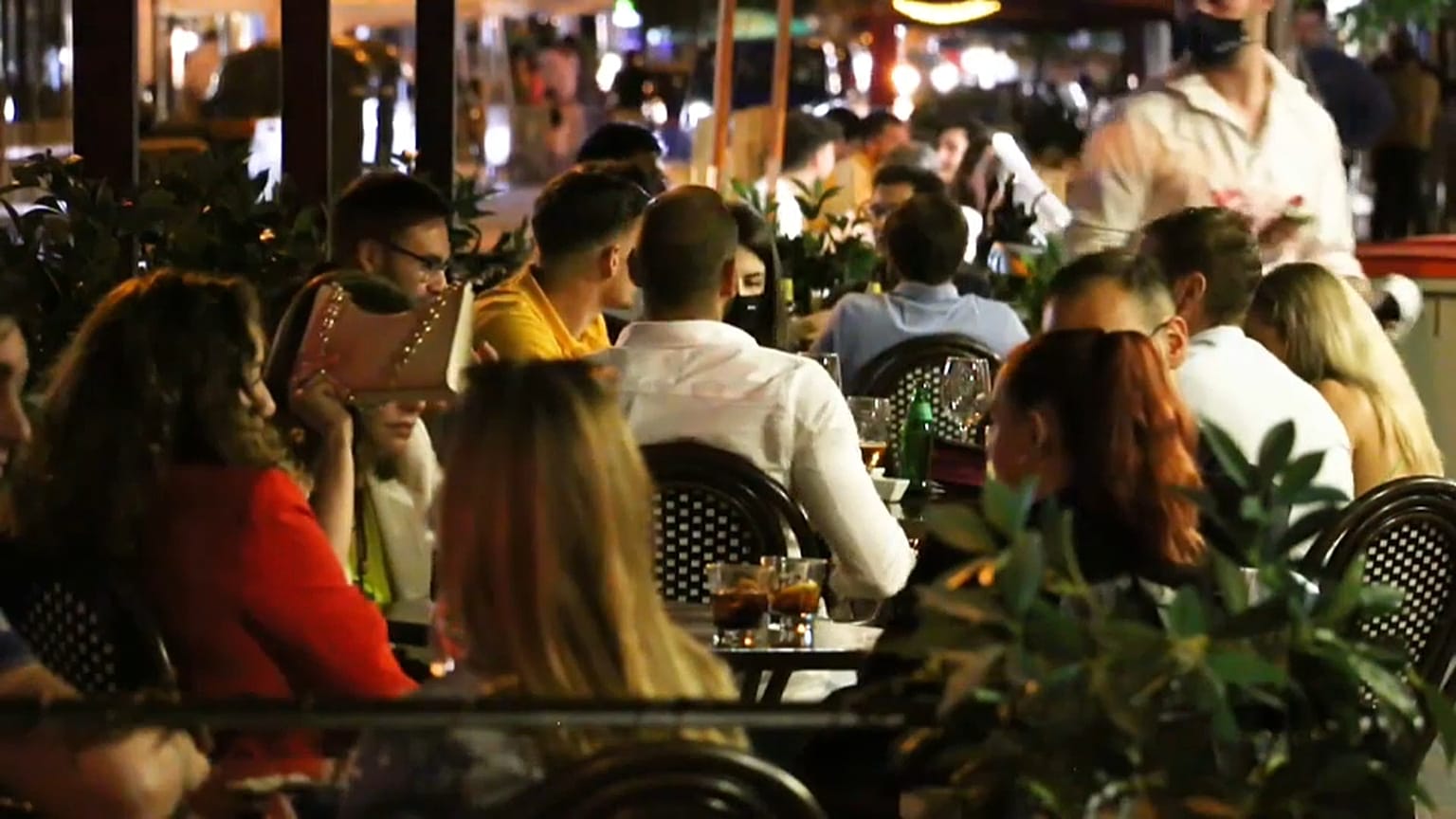 Abends auf der Terrasse in Madrid