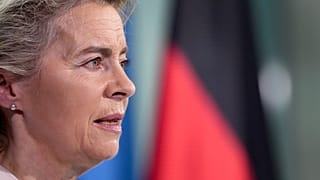Ursula von der Leyen a homoszexualitás megjelenítését tiltó magyar törvényről: ez szégyen