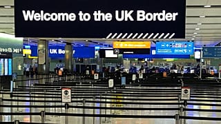 Cidadãos europeus devem solicitar estatuto de residente permanente no Reino Unido
