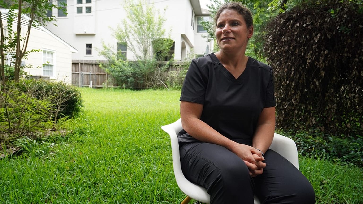Covid-19 aşısı olmayı reddeden sağlık çalışanı Jennifer Bridges