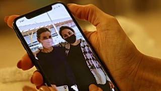تصویری از لطیفه و دوستش تیلور بعد از فرار از امارات 