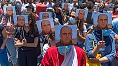 Manifestation à Ramallah le 24 juin, après la mort du militant Nizar Banat.