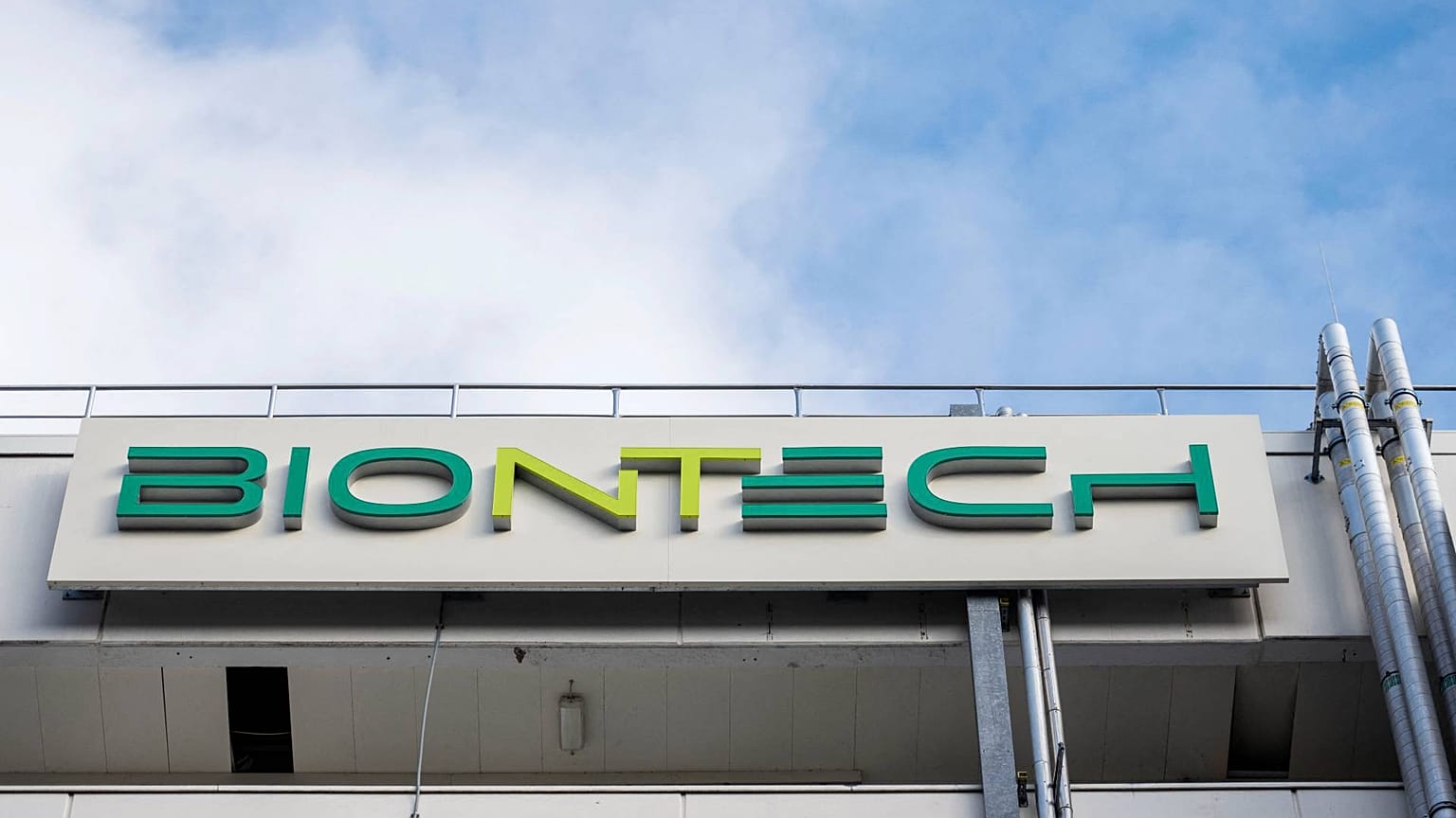 BioNTech, kanser aşısının denemelerine resmen başladı