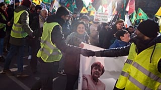 Almanya'da Hamas ve PKK bayrakları yasaklandı