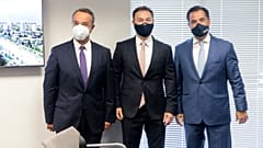 ΥΠΟΓΡΑΦΗ ΣΥΜΦΩΝΙΑΣ ΜΕΤΑΒΙΒΑΣΗΣ ΜΕΤΟΧΩΝ ΕΛΛΗΝΙΚΟΝ Α.Ε ΜΕΤΑΞΥ ΔΗΜΟΣΙΟΥ ΚΑΙ LAMDA DEVELOPMENT