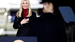 Ivanka Trump mit ihrem Vater im Januar 2021