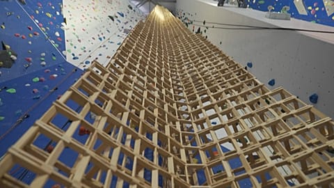 Record-breaking tower out of Kapla blocks