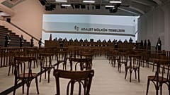 Mahkeme salonu