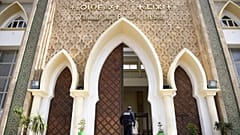 أمام محكمة سلا قرب العاصمة المغربية، الرباط.
