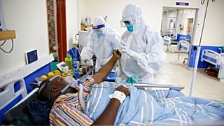 Patient Covid-19 soigné dans un hôpital à Machakos (Kenya), le 17/06/2021